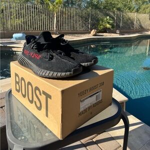 Yeezy Bred 350 v2